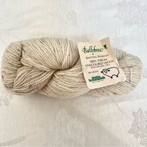 Ballybrae Knitting Worsted 100% Virgin Unscoured Virgin Wool w/natural oils 100g